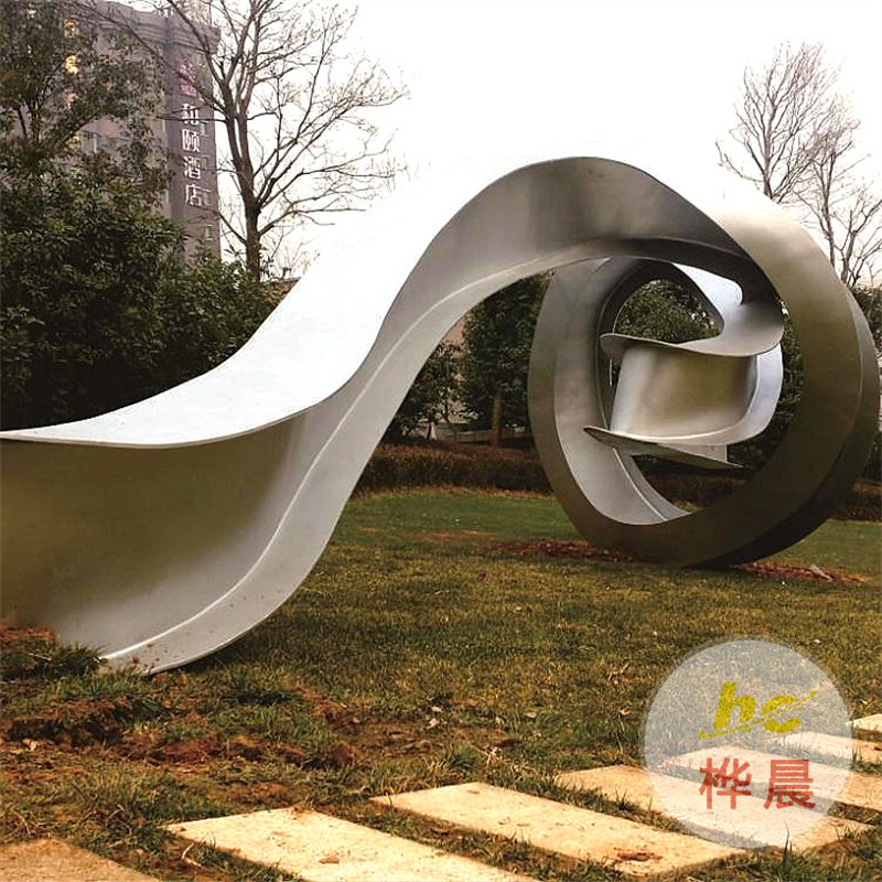 大型不銹鋼雕塑戶外城市景觀指示牌導(dǎo)視牌發(fā)光不銹鋼精神堡壘雕塑